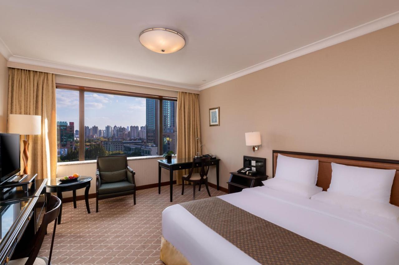 Okura Garden Hotel Шанхай Екстериор снимка