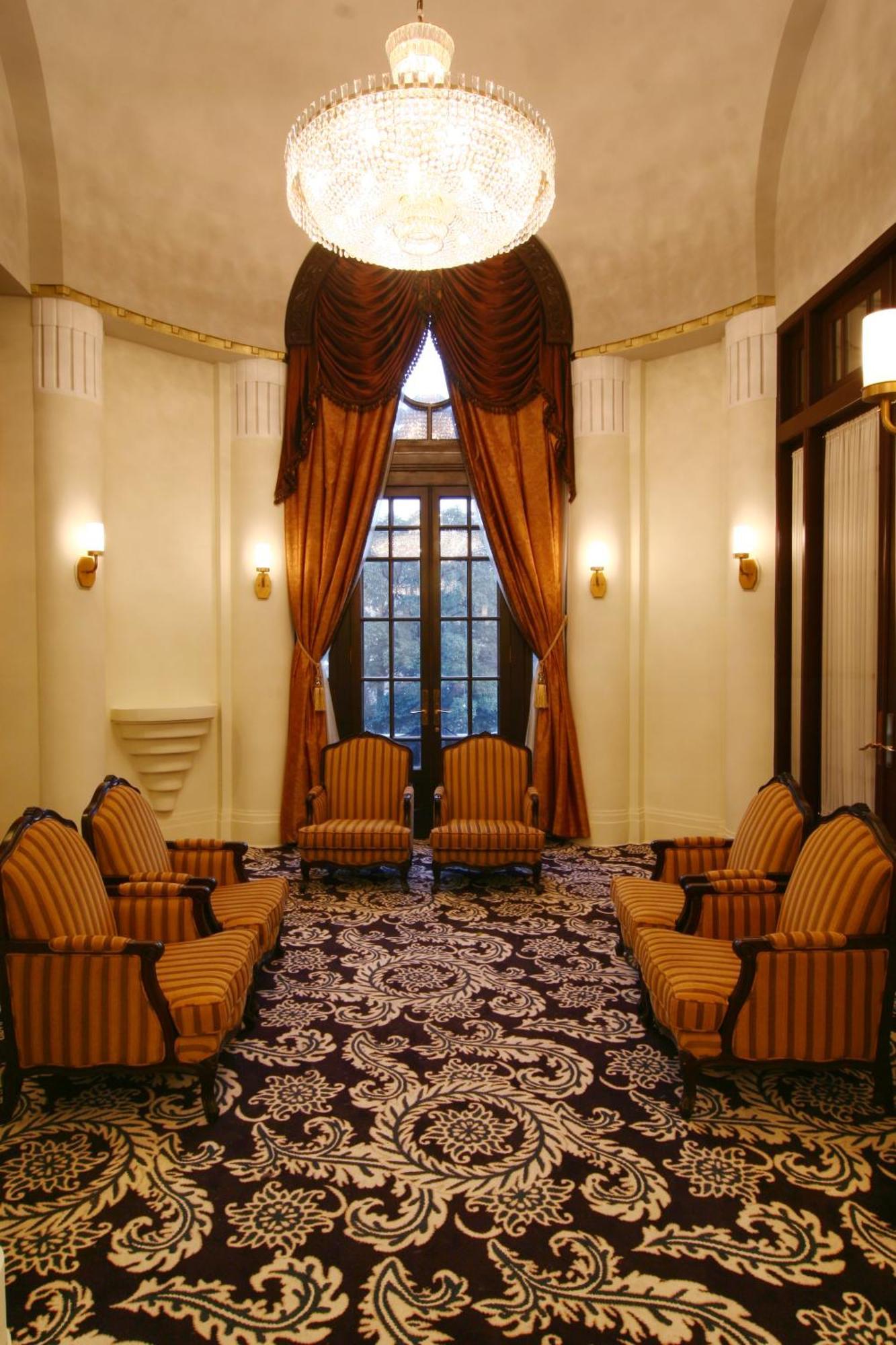 Okura Garden Hotel Шанхай Екстериор снимка