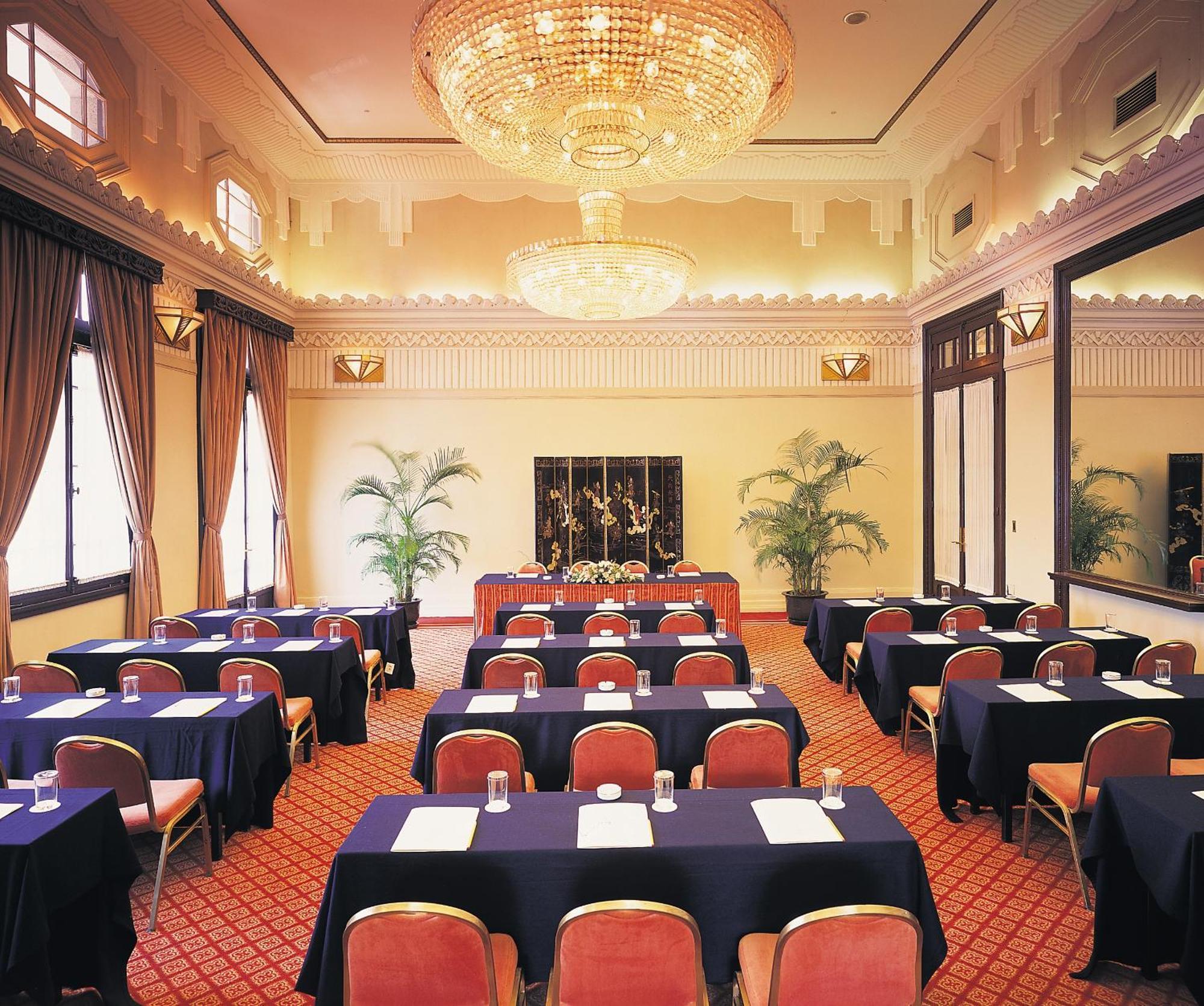 Okura Garden Hotel Шанхай Екстериор снимка
