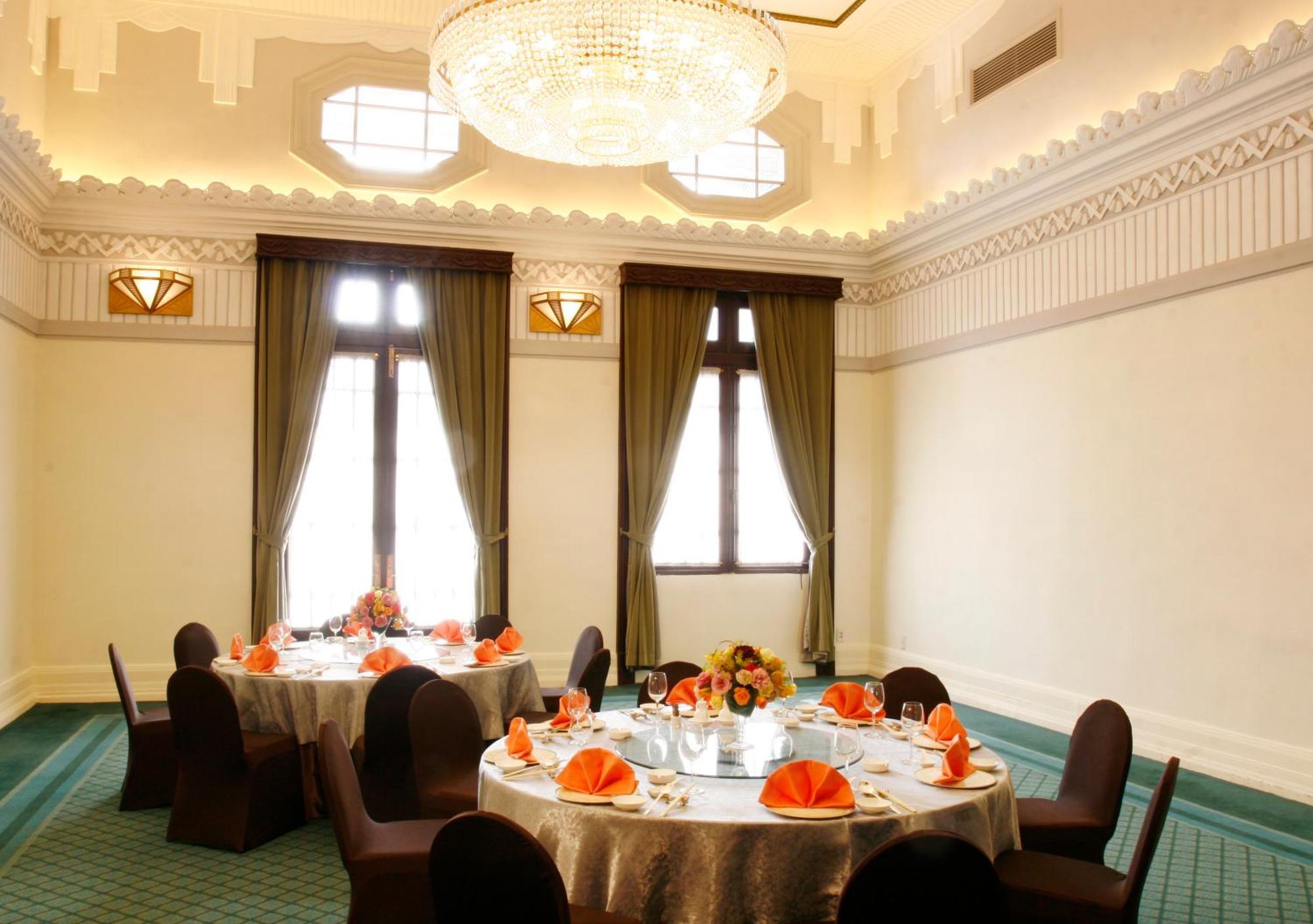 Okura Garden Hotel Шанхай Екстериор снимка